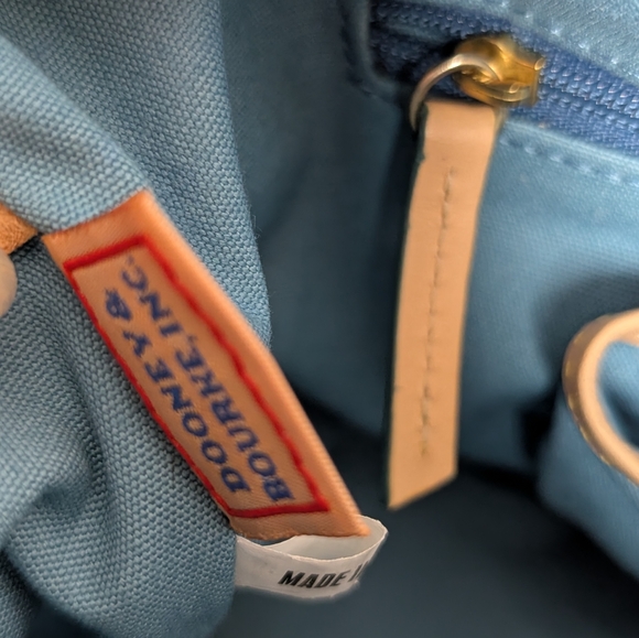 Dooney & Bourke Rainbow Logo & Zipper Hobo Bag With Pink Heart Hang Tag. - Picture 15 of 16